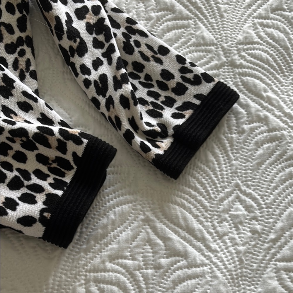 Chic Leopard Print Cardigan - Picture 9 of 16